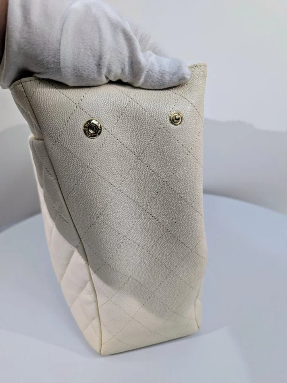 Chanel White Caviar Leather Classic Shopping Tote (GST) Turnlock Bag